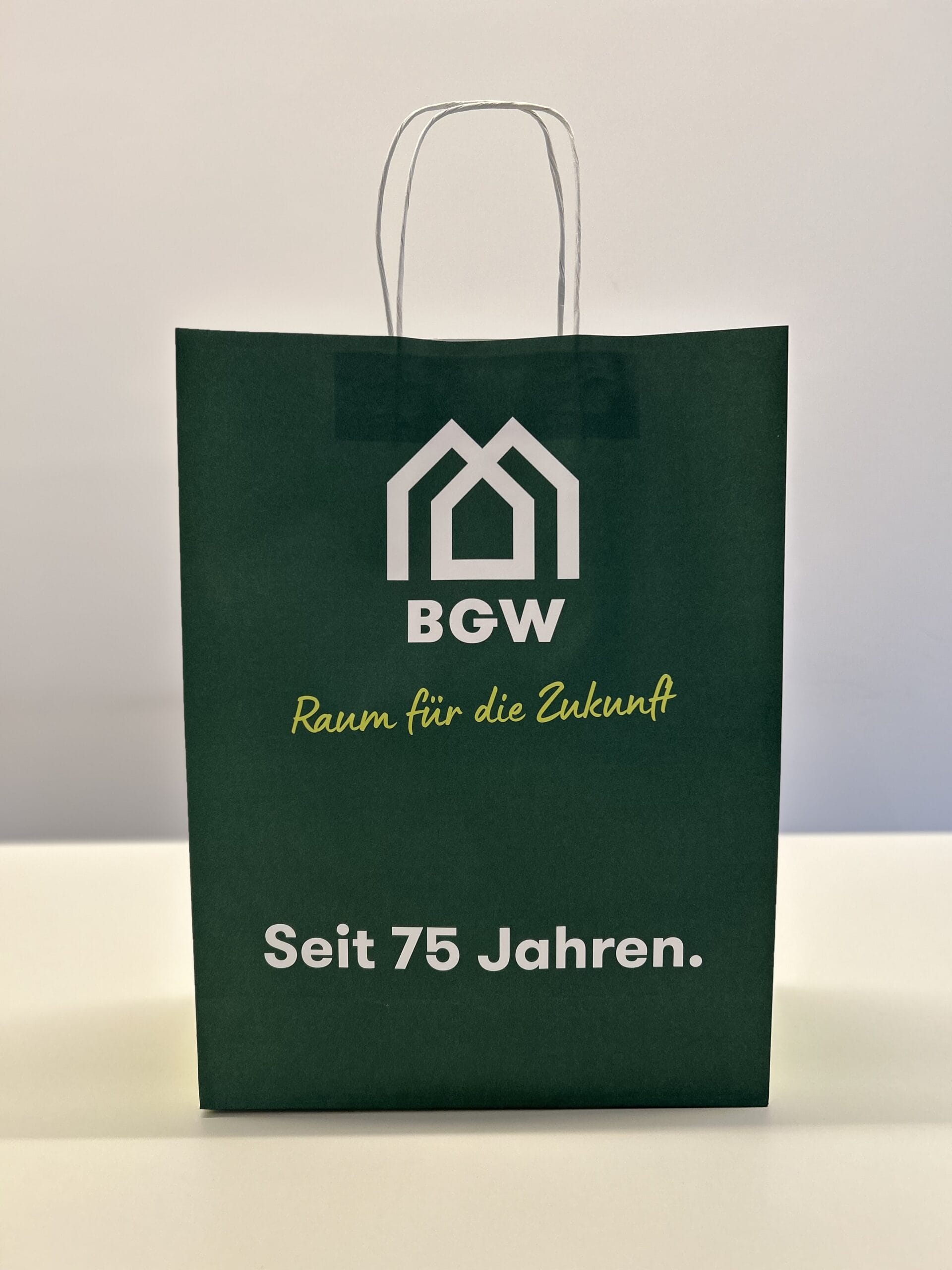 Tag 9 und 22_Tüte mit Werbeartikeln_1